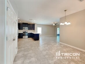 34633 Salerno Cir in Sorrento, FL - Building Photo - Building Photo