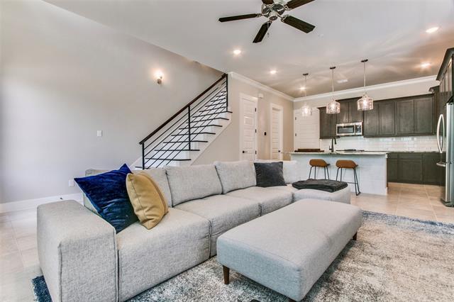 224 Morningside Dr in Roanoke, TX - Foto de edificio