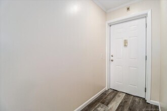 17 Fordyce Ct in New Milford, CT - Building Photo - Building Photo