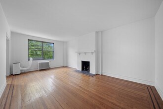 100 E Palisade Ave in Englewood, NJ - Building Photo - Building Photo