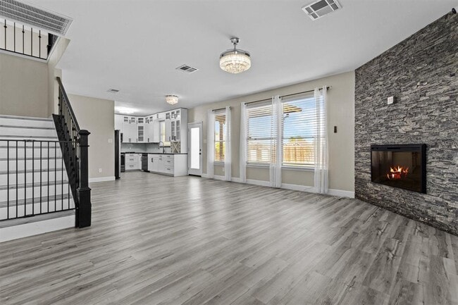 property at 303 Quail Hollow Dr