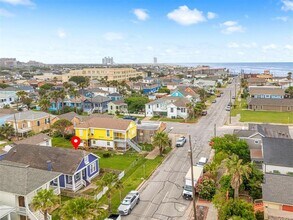 1710 Avenue O in Galveston, TX - Building Photo - Building Photo