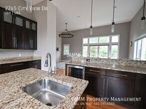 2245 City View Dr in Cleveland, OH - Building Photo - Building Photo