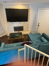9435 Olde Towne Row in Dallas, TX - Building Photo - Building Photo