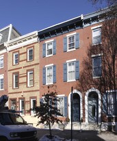 2039 Green St in Philadelphia, PA - Building Photo