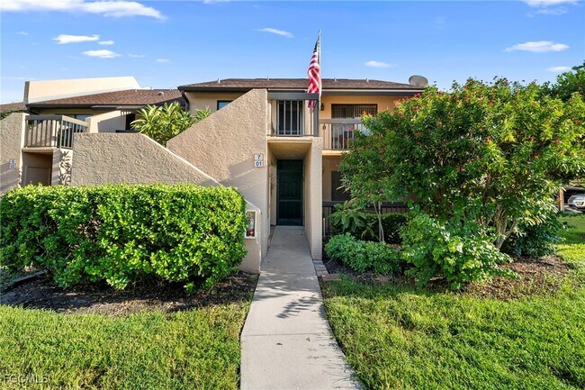 15456 Admiralty Cir in North Fort Myers, FL - Building Photo - Building Photo