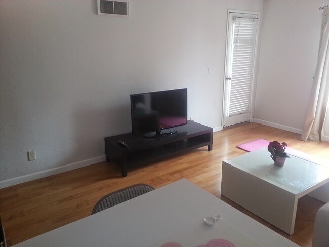 3550 Lebon Dr in San Diego, CA - Building Photo - Building Photo