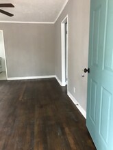 1740 Lisbon Dr SW in Atlanta, GA - Foto de edificio - Building Photo