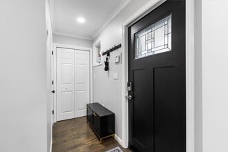 77 Cedar St in Boston, MA - Building Photo - Building Photo