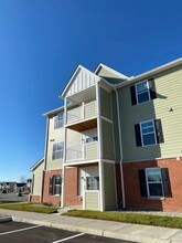 Gardens on Gateway Senior Apartments in McCordsville, IN - Building Photo - Building Photo