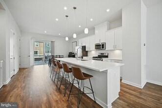 1763 Hickory Wds Rd in Dumfries, VA - Building Photo - Building Photo