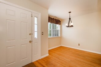 108 Water Course Row in Rocky Hill, CT - Building Photo - Building Photo