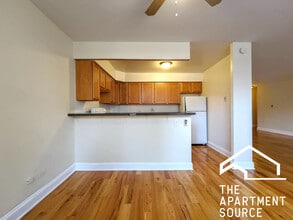 1449 N Dearborn St, Unit A2 in Chicago, IL - Foto de edificio - Building Photo