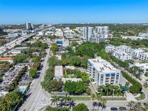 523 NE 38th St in Miami, FL - Building Photo - Building Photo