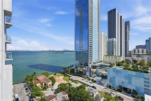 683 NE 27th St in Miami, FL - Building Photo