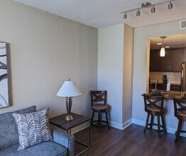 2200 Dock Ln in Alexandria, VA - Foto de edificio - Building Photo