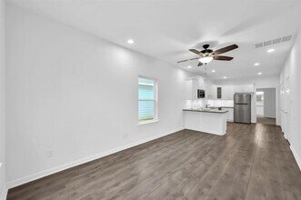 16693 Meadowcroft St in Montgomery, TX - Building Photo - Building Photo