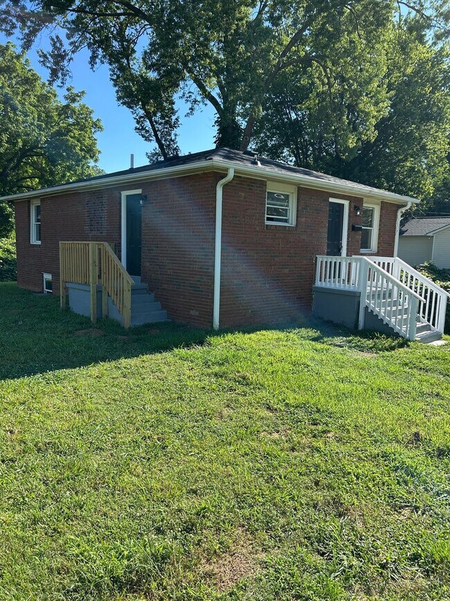 1501 E Twenty-First St in Winston-Salem, NC - Building Photo - Building Photo