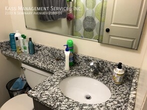 2103 N Seminary Ave-Unit -2103-16 in Chicago, IL - Building Photo - Building Photo