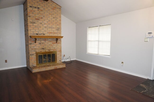 9005 Cedar Hill Ln in Shreveport, LA - Building Photo - Building Photo