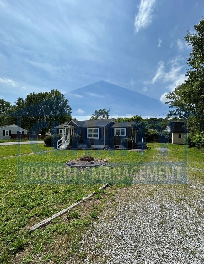 2001 Westside Dr NW in Cleveland, TN - Building Photo - Building Photo