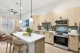 Noho Flats in Tampa, FL - Building Photo - Building Photo