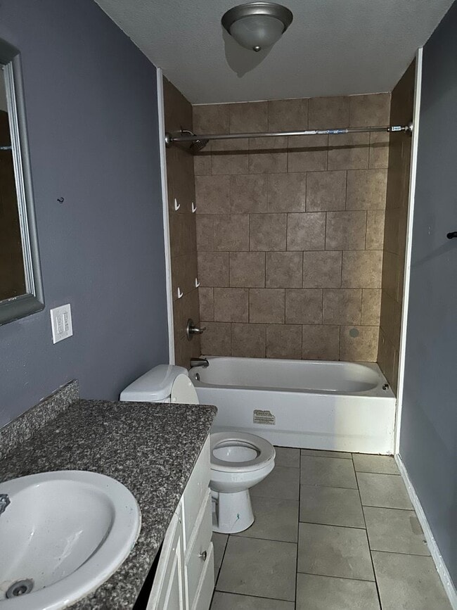 1619 Cherry St in Van Buren, AR - Building Photo - Building Photo