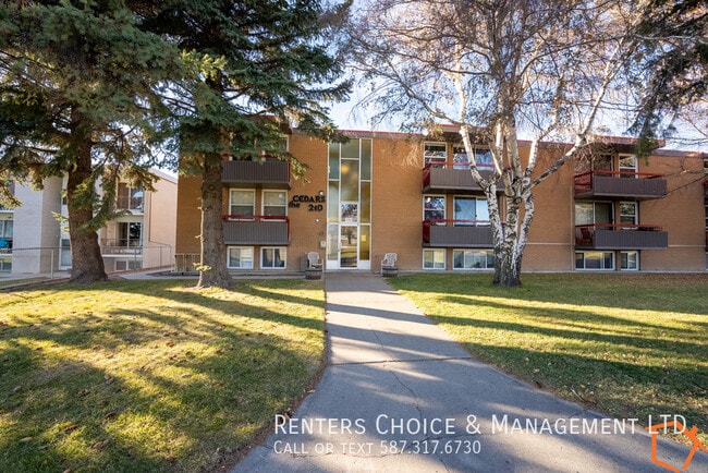 property at 210-210 Mayor Magrath Dr N