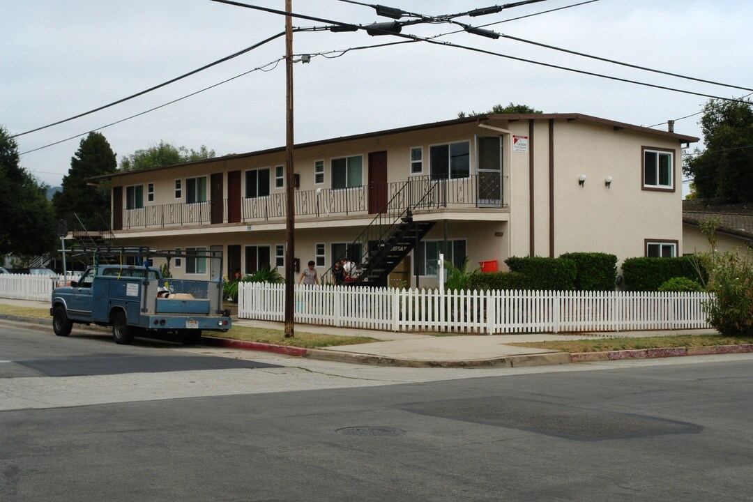 323 W Quinto St in Santa Barbara, CA - Building Photo