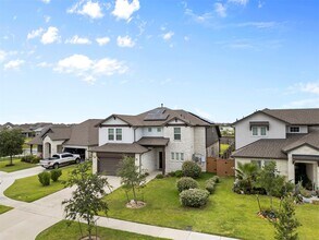 2405 Bayrose Dr in La Marque, TX - Building Photo - Building Photo