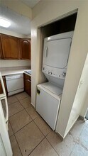 6609 Winfield Blvd in Margate, FL - Building Photo - Building Photo