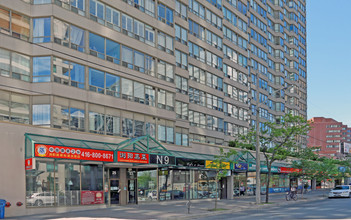 Rodeo Walk in Toronto, ON - Building Photo - Building Photo