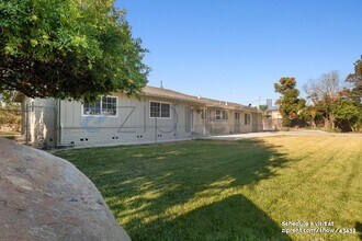 6404 E Woodward Ave in Manteca, CA - Building Photo - Building Photo