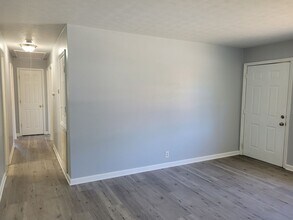 4015 Centaur Blvd SW in Huntsville, AL - Building Photo - Building Photo
