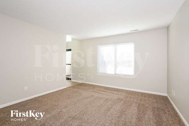 15865 River Birch Rd in Westfield, IN - Building Photo - Building Photo