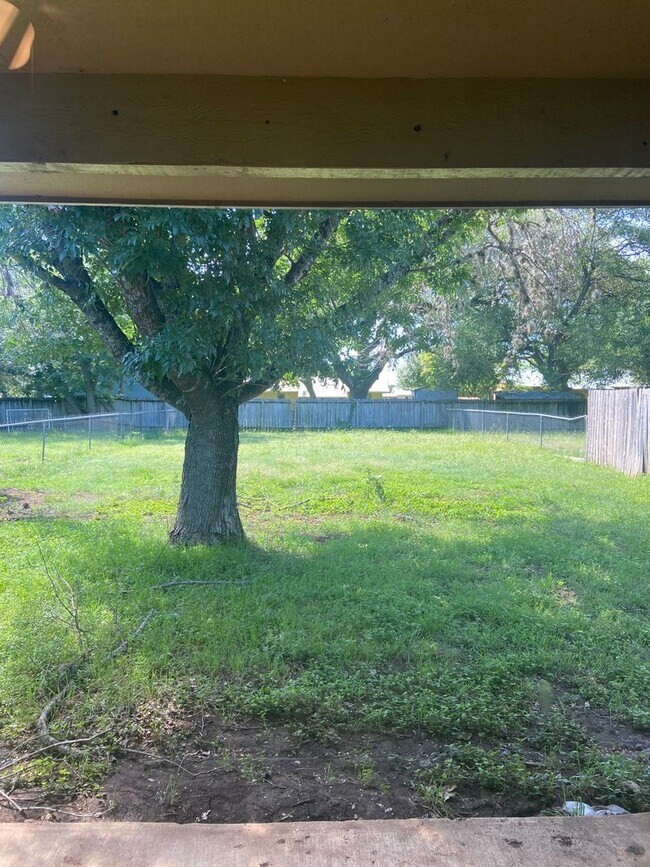 510 Pecan St in Bandera, TX - Building Photo - Building Photo