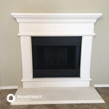 1723 Katrina Ln in Lancaster, TX - Foto de edificio - Building Photo