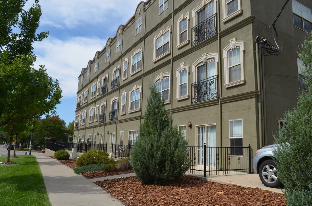 1986 S University Blvd in Denver, CO - Building Photo