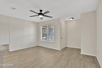 1600 Big Tree Rd in South Daytona, FL - Building Photo - Building Photo