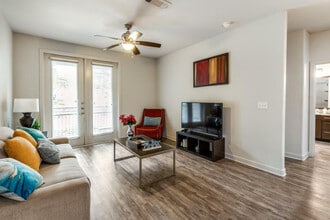 2627 Live Oak St in Dallas, TX - Building Photo - Building Photo
