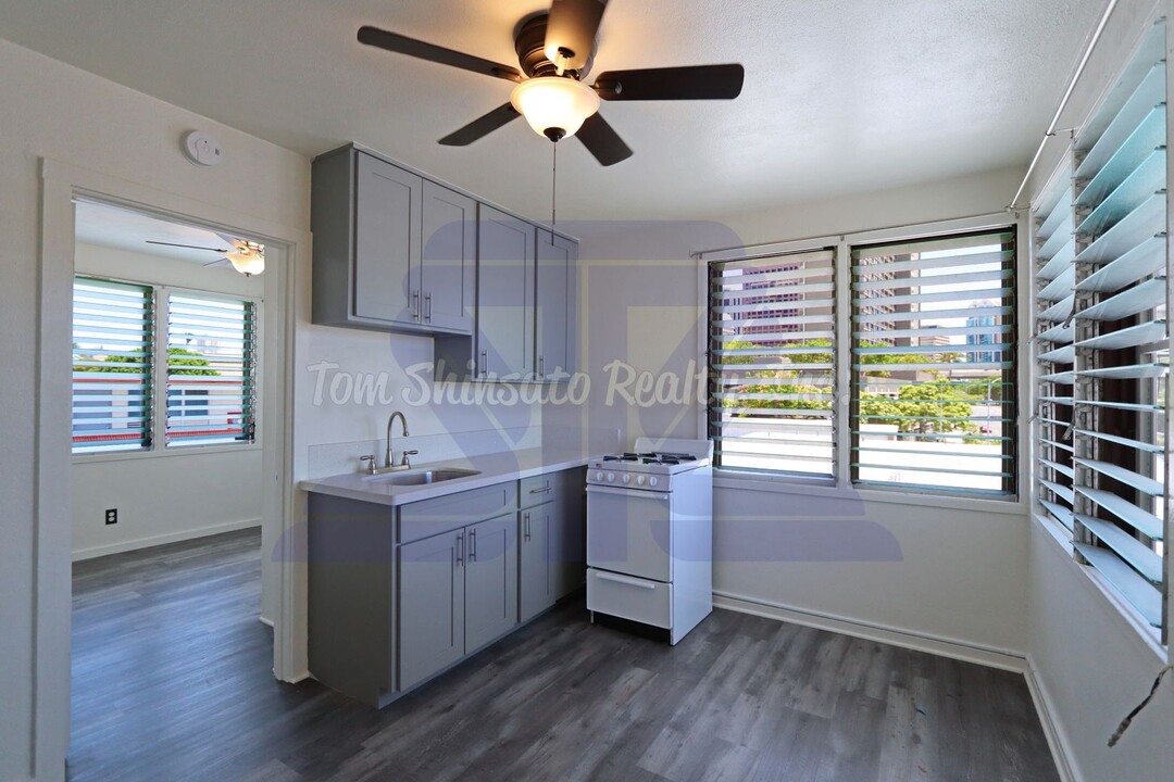 1325 Nuuanu Ave in Honolulu, HI - Foto de edificio