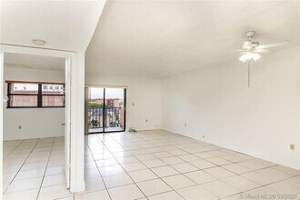 1800 W 54th St in Hialeah, FL - Building Photo - Building Photo