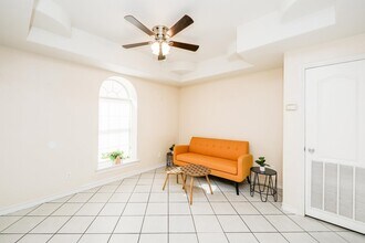 1000 Ranchway Dr, Unit 46 in Laredo, TX - Building Photo - Building Photo