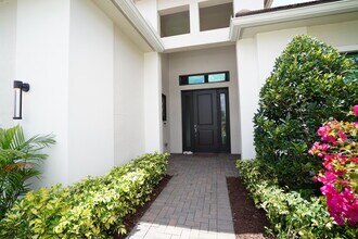 15750 Longboat Key Dr in Westlake, FL - Building Photo - Building Photo