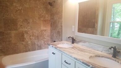 9919 Post Horn Dr in Richmond, VA - Building Photo - Building Photo