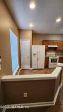 3710 Summerlin Ln E in Jacksonville, FL - Building Photo - Building Photo