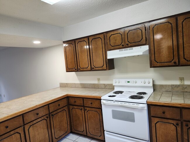 44 5th St in Shalimar, FL - Foto de edificio - Building Photo