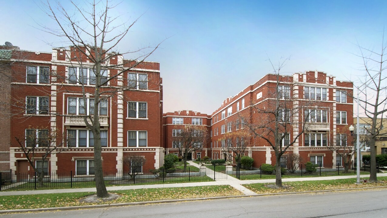 326-334 S. Austin Blvd. in Oak Park, IL - Building Photo