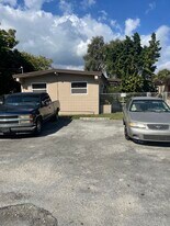 12029 SW 215th St, Unit Duplex in Miami, FL - Building Photo