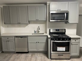 526 N 5th St, Unit 2 in Newark, NJ - Building Photo